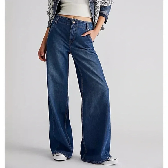 NWT Free People Harlow Mid-Rise Wide Leg Jeans We The Free Denim Blue 24 - Picture 1 of 17